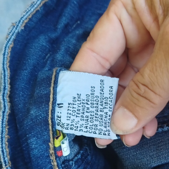 Silver Diva Junior Midrise Rhinestone/Embroidery Skinny Jean, Acid Wash, Size 11 - Picture 8 of 8